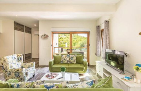 Six-Bedroom Holiday Home In Zagvozd - Foto 5