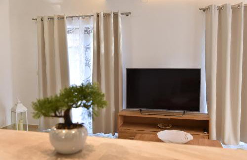 Villa Muskatel KRK -with heated covered pool - Photo 72