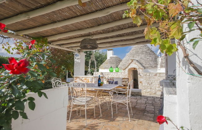 TD Trulli della Rosatella Typical Trulli w/ Pool - Foto 27
