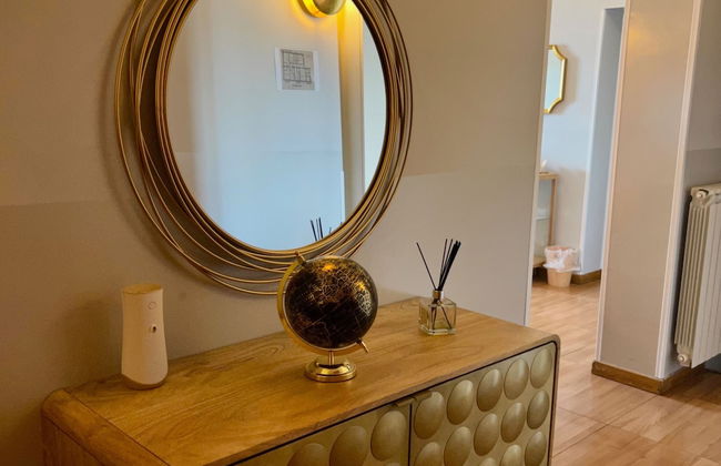 Bon Ton Design Rooms by DOT Suites - Photo 34