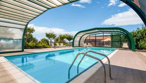 Inviting Farmhouse in Appenines With Covered Swimming Pool - Photo 2