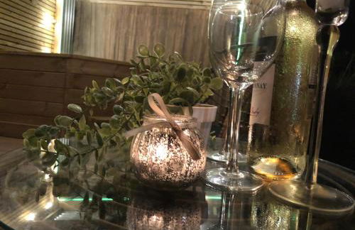 Shepherds Hut - Photo 10