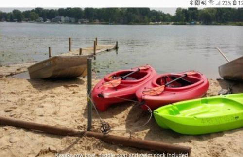 Campau Lake Sunshine cottage - Foto 18