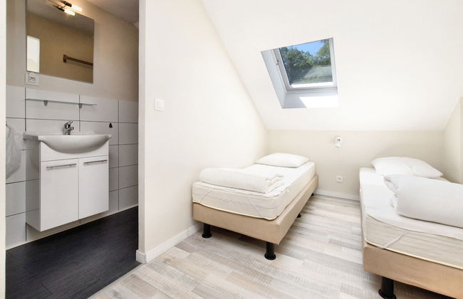 Fine Group House With Sauna Garden - Photo 19