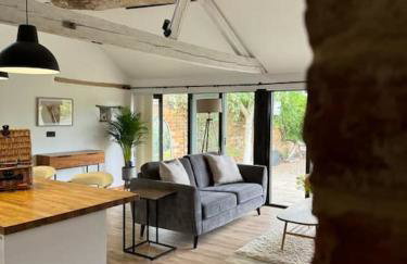 The Old Cattle Barn - Photo 32