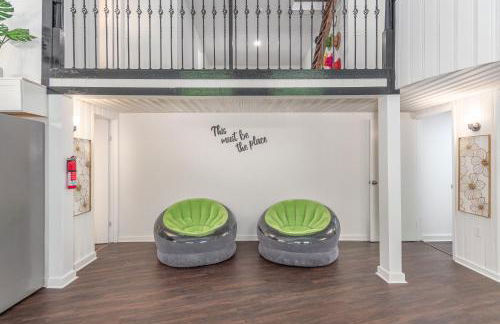 Renovated Barn in the Woods with Hot Tub - Foto 11