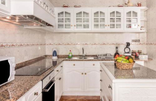 Home Away From Home - Photo 14