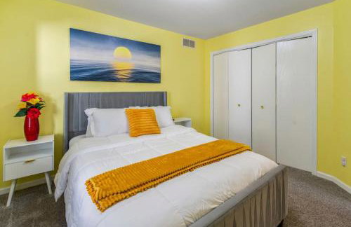 Modern Comfort Loves Park - Stylish 3BR Getaway - Foto 69