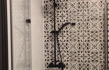 Lawendowo- sauna, jacuzzi, domki w ogrodzie i apartamenty w kamienicy - Photo 14