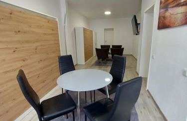 Schöne helle 50qm Suite mit großer Küche - Foto 20