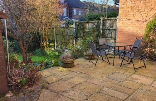 Comfy home for 4-5 people with garden near uni & QMC 2 nights minimum - Foto 11