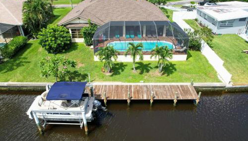 House With A BoatYour Private Waterfront Resort - Foto 2