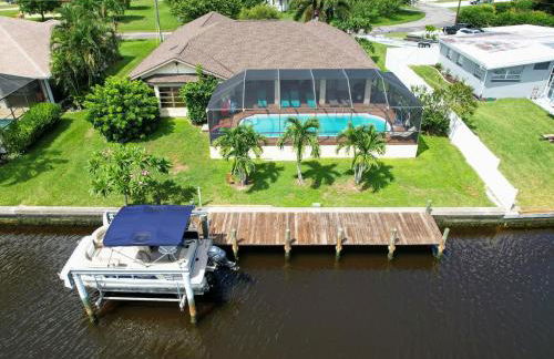 House With A BoatYour Private Waterfront Resort - Foto 2