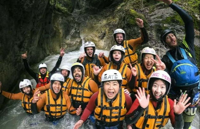Descenso de cañones en Interlaken - Foto 1