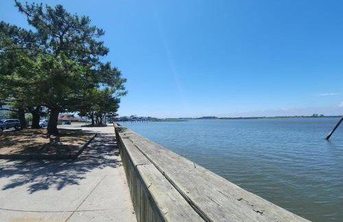 Nestled Away- Comfortable 3BDRM, Central Location - Foto 38