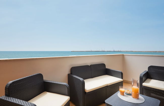 Orizzonte Casesicule, Fantastic Sea View with Balcony and Big Windows, Wi-Fi - Foto 29