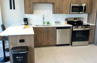 1 Bedroom Luxury Apartment - Photo 11