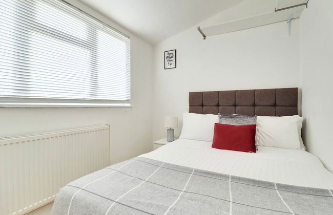 Skyvillion - Valley Way - 3bed House In Stevenage - Foto 11