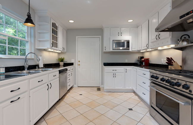 Green Hills Escape - Photo 18