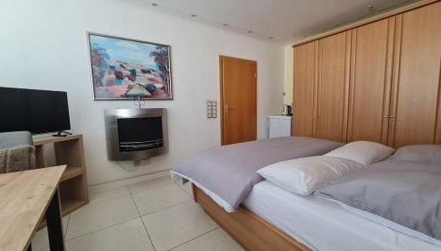 Bright room with private bathroom and market square view - Foto 3