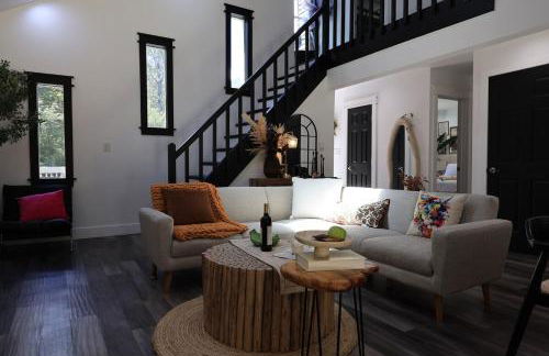 Creekside Family Dreamland - Hot Tub, Firepit, Arcade - Foto 9