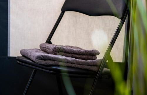 Gemütliche Unterkunft mit Top-Ausstatung und Vorzelt im Heide Resort Brüggen - Foto 16