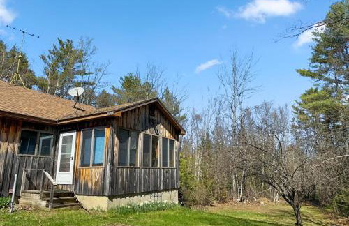 Delightful Cabin in Maine Woods - Foto 8