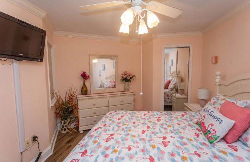 ROYAL GARDEN RESORT 401 condo - Photo 18