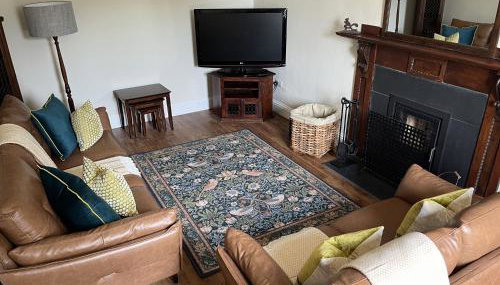 The Farmhouse at Solsgirth Home Farm - Foto 3