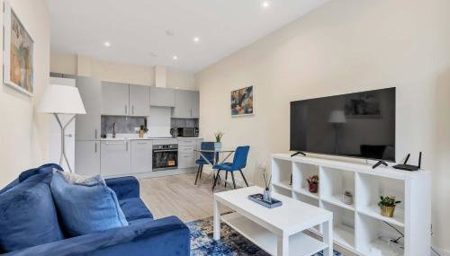 City Service Lets - Cheam Village 2 Bed Apartment Excellent Transport Links to London with Free Parking - Foto 2