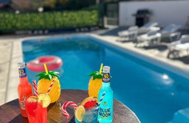 Holiday Home Three Sisters with Swimming Pool & Jacuzzi - Photo 4