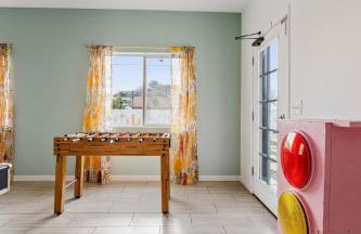 Spacious home w private pool & game room - Foto 23