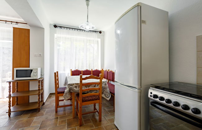 4 bedroom House in Balatonfenyves with garden and terrace - Photo 8