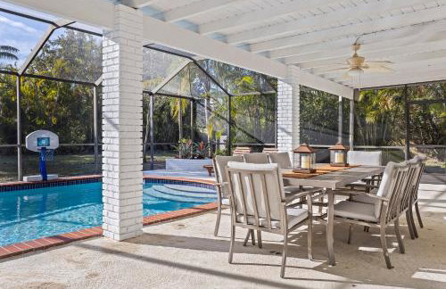 Tranquil Heirloom Hideaway Pool in South Miami - Foto 21