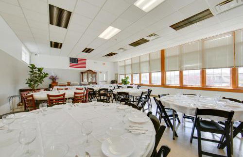 Pet-Friendly New Kensington Apt with Shared Perks - Foto 25