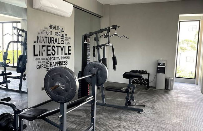 Dream Stay - Pool & Gym - 10min Airport & Homs - Foto 51