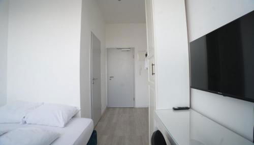Nujen- Hotel und Apartment Stuttgart Zuffenhausen - Photo 3