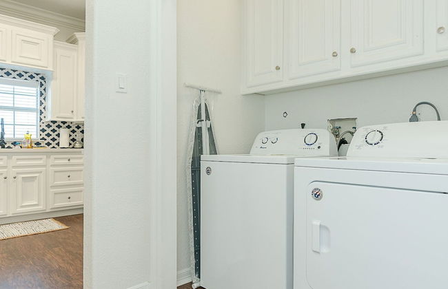 Great Location Go Beyond the Blue - Foto 17