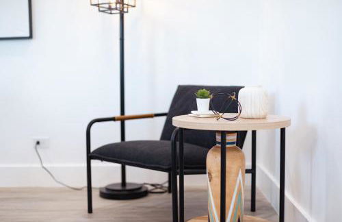 Spacious 3br 2ba Cottage Steps to Water & Downtown - Foto 19