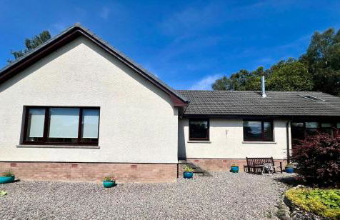 Clianba- 3 bedroom Highland home from home - Photo 4