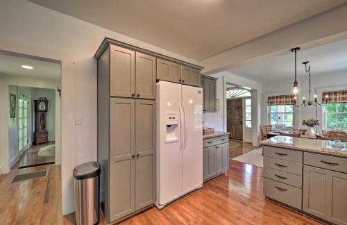 Abingdon Family Getaway with Porch and Views! - Photo 10