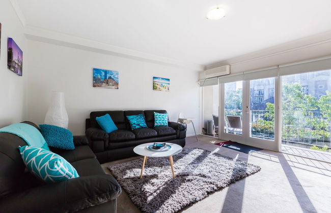 AMAL, 1BDR North Melbourne Apartment - Photo 8