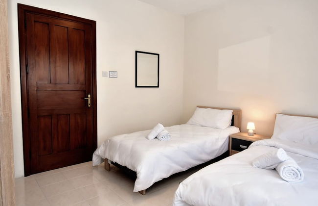 Sea View Spacious 2 Bedroom Central Apartment - Foto 17