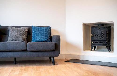 Cosy 2 Bed Terrace Peaceful Village location - Pass the Keys - Foto 11