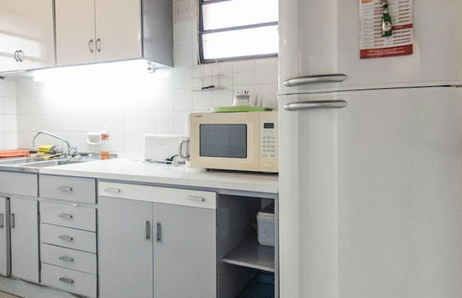 Bright Studio surrounded by trees - Photo 8