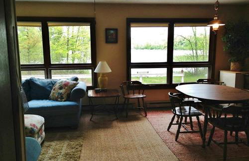 Lakefront Cabin with Private Dock Boat, Fish and Swim - Foto 9