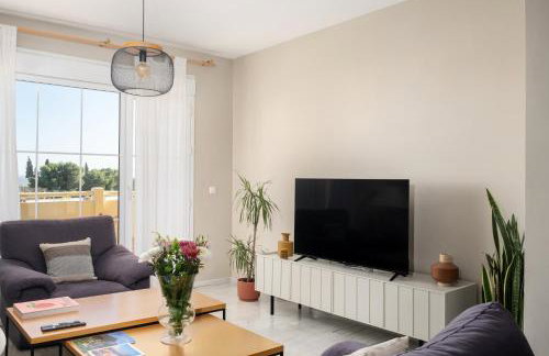 Mediterranean apt with seaview, 365-Day open pool and walking distance to the beach - Foto 4