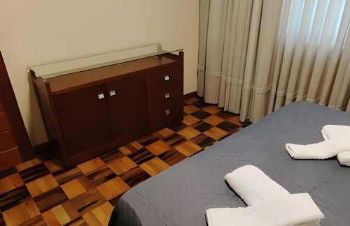 Casa com PiSCiNa, BaNHeiRa e A/C- Centro de Joinville - Foto 14