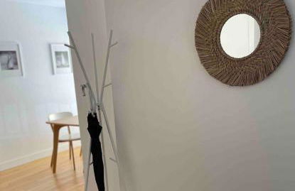 4 Bedroom Apartment - Near docks and metro - Photo 8