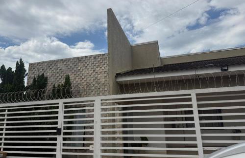 Linda casa e aconchegante próx ao lago Diacuí - Foto 4